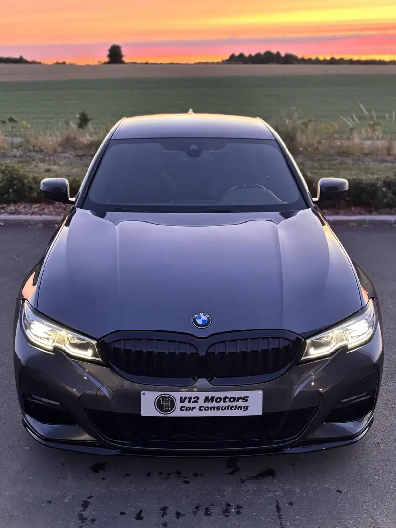 BMW 330 330eAS PHEV M Performance Tva recup Grey - 2