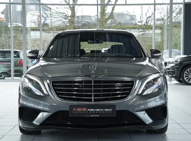 Mercedes-Benz Unknown Model view 4