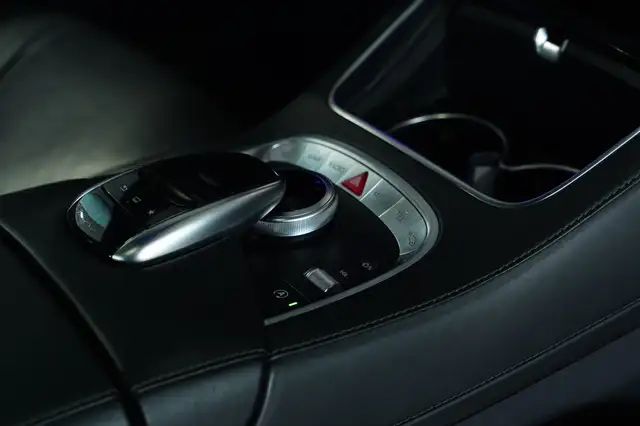 Mercedes-Benz Unknown Model view 11