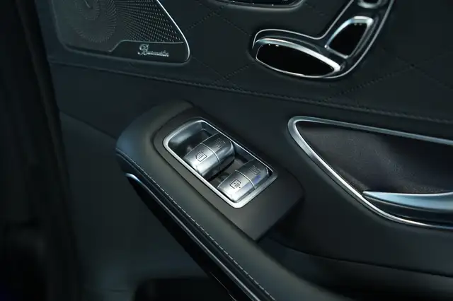 Mercedes-Benz Unknown Model view 13