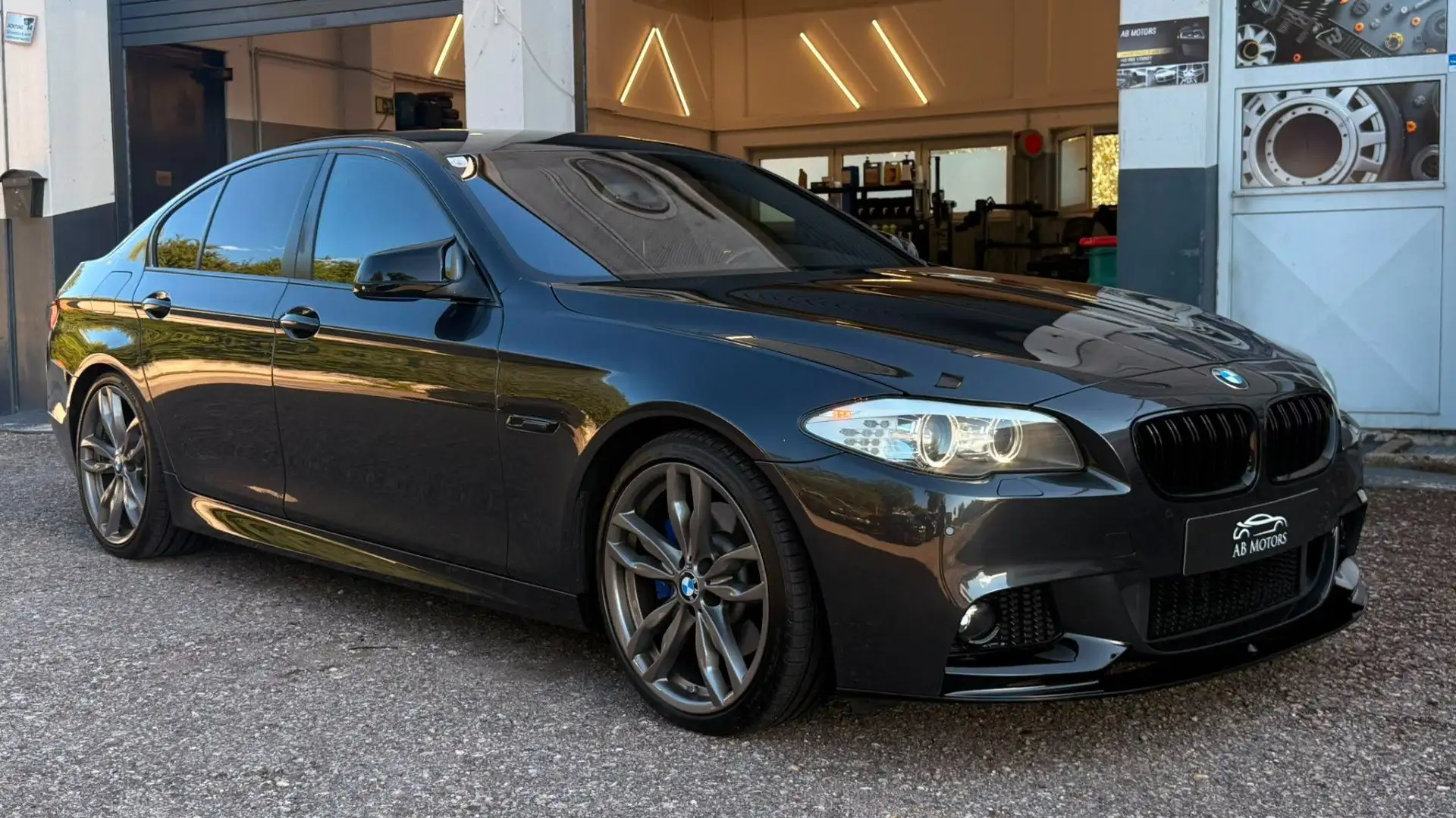 BMW 525 - 525d DPF Grau - 1