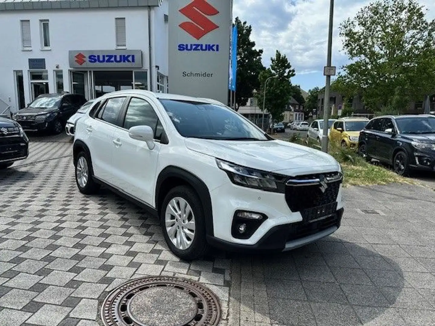Suzuki S-Cross 1.4 BOOSTERJET Comfort/LED/AHK/Klima Wit - 1