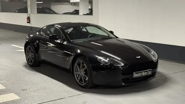 Aston Martin Vantage Vantage Coupé V8