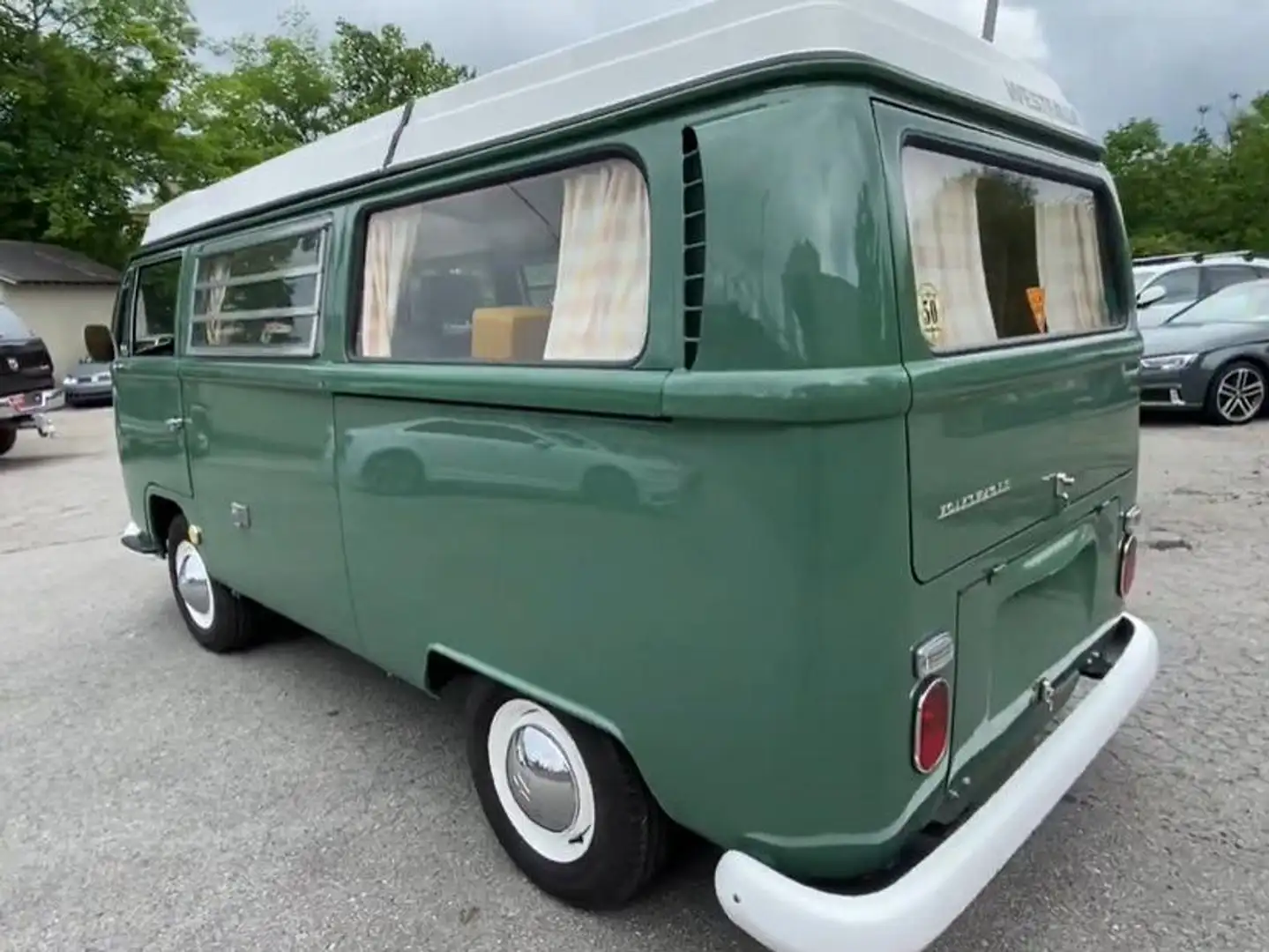 Volkswagen T2 Bus Camper Zelená - 2