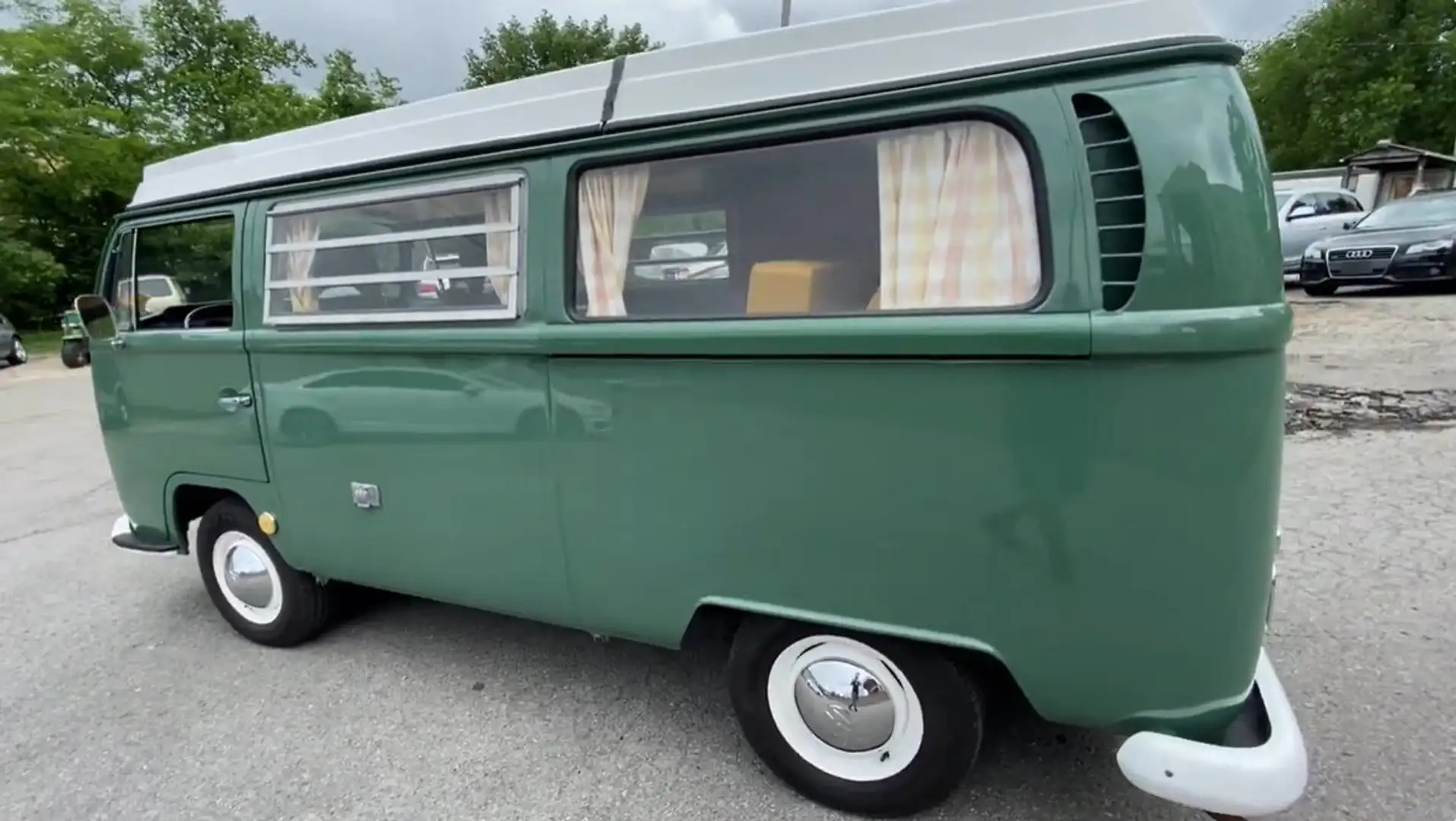 Volkswagen T2 Bus Camper Zelená - 1