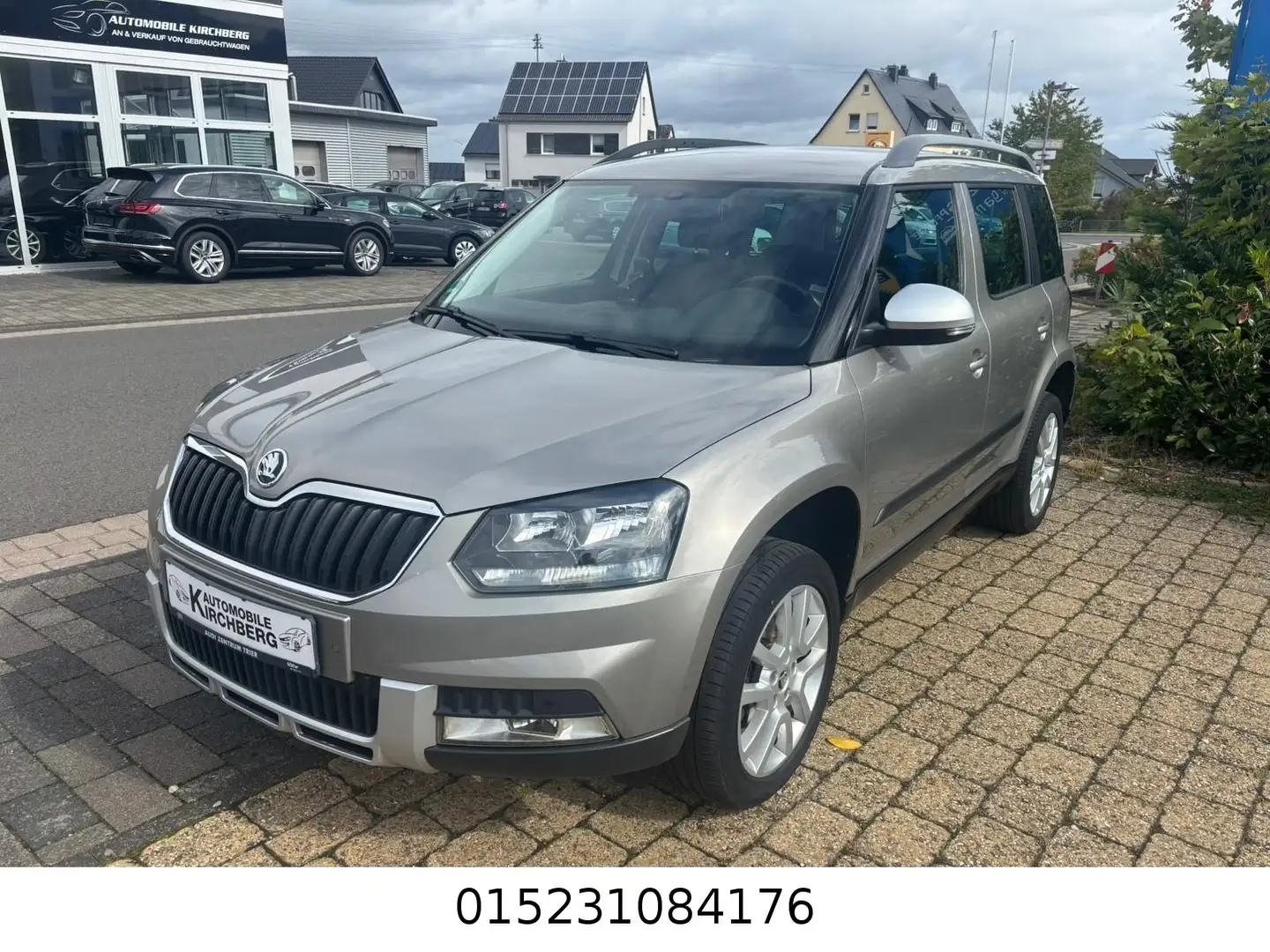 Skoda Yeti Elegance Outdoor+Klimaaut.+Tempomat+AHK+2HD Beige - 1