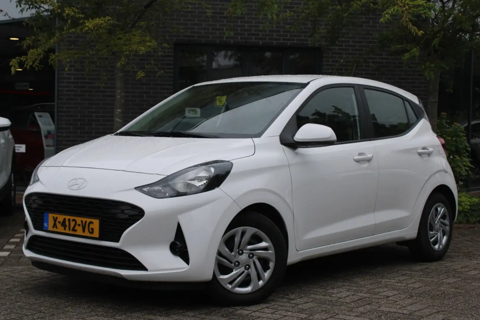 Hyundai i10 1.0 Comfort Smart Navi/Cam/Carplay/Cruise "RIJKLAA Weiß - 1