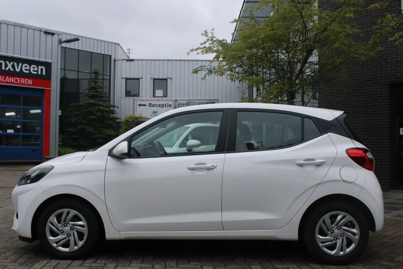 Hyundai i10 1.0 Comfort Smart Navi/Cam/Carplay/Cruise "RIJKLAA Weiß - 2