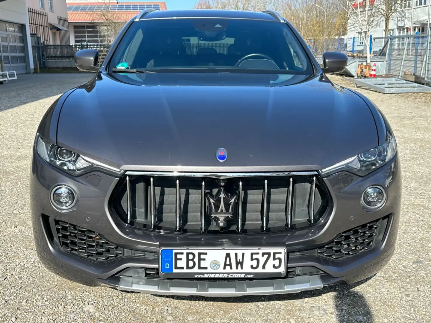 Maserati Levante Benzin 3.0 V6 GRANLUSSO 4x4+TOP ZUSTAND Grau - 2
