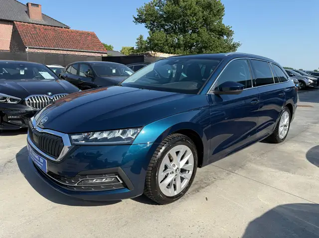 Skoda Octavia view 9