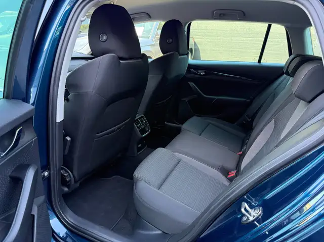 Skoda Octavia view 14