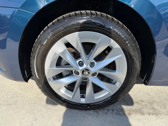 Skoda Octavia view 11