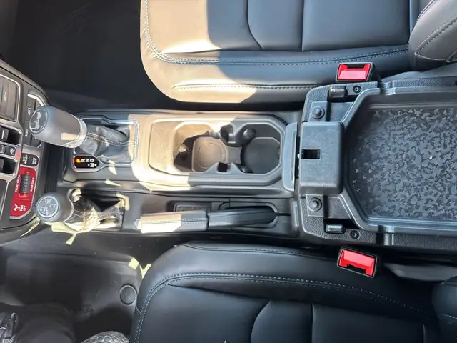 Jeep Wrangler view 15