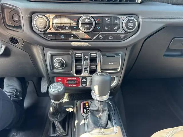 Jeep Wrangler view 14