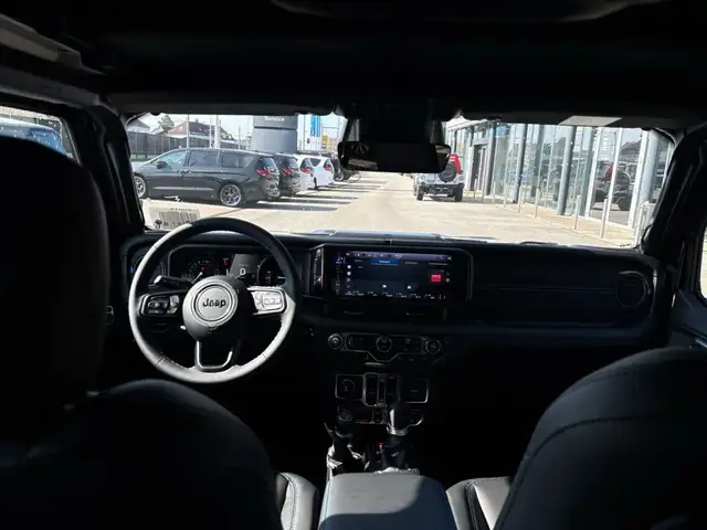 Jeep Wrangler view 7