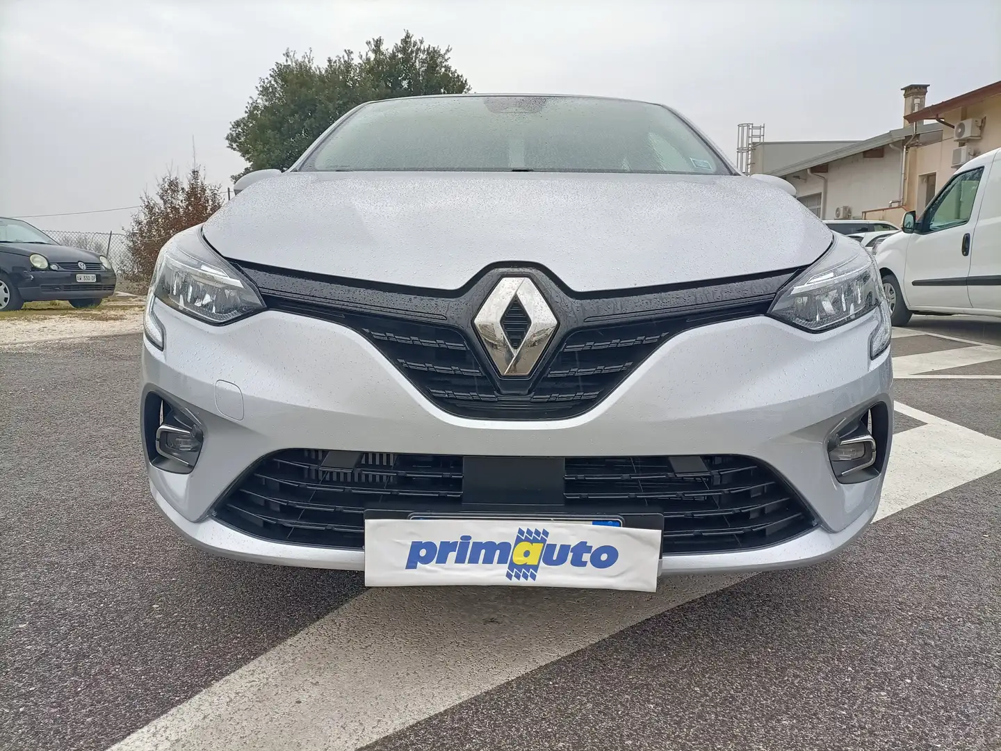 Renault Clio 1.0 tce Business 100cv Silber - 1