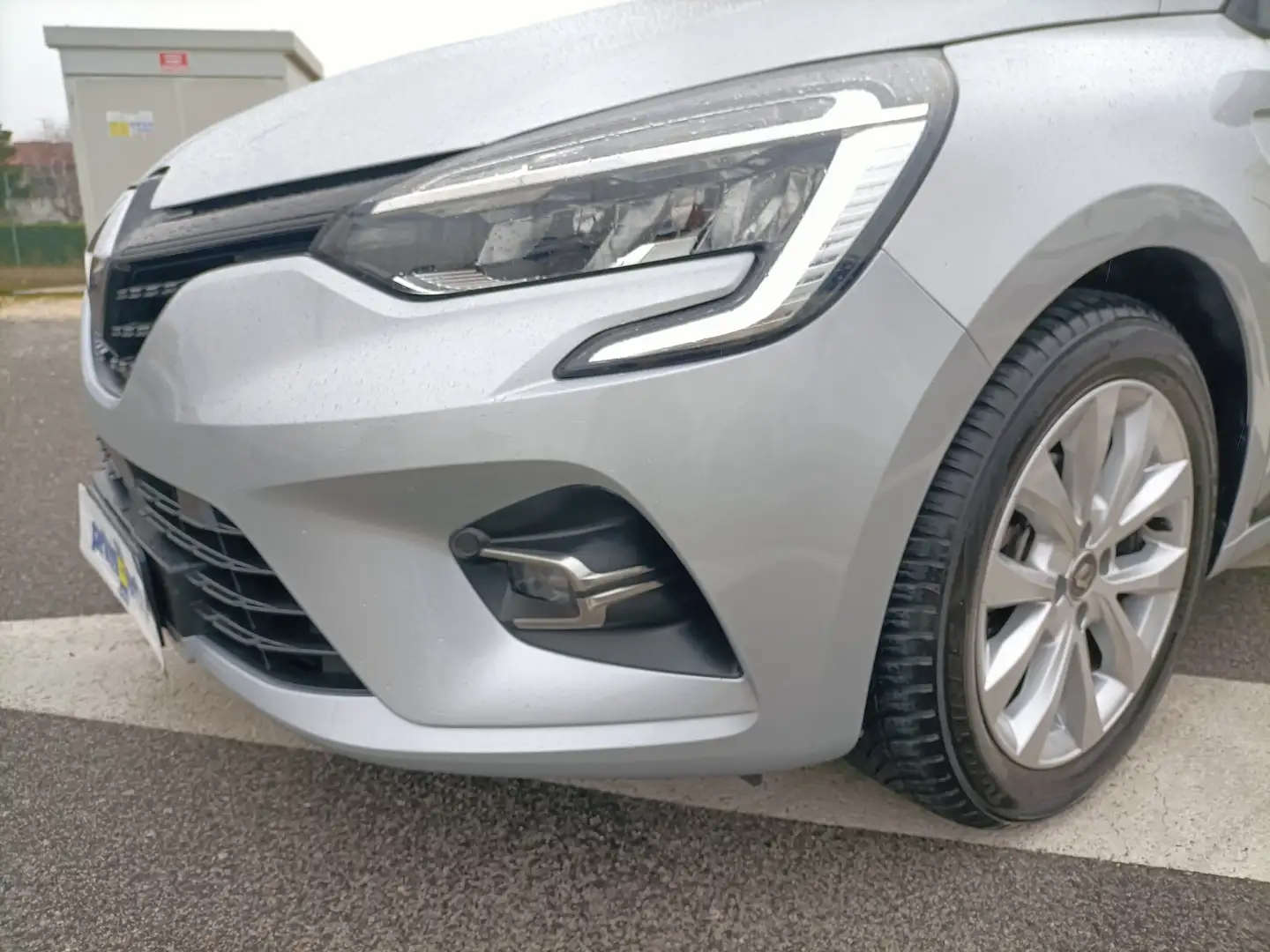 Renault Clio 1.0 tce Business 100cv Silber - 2
