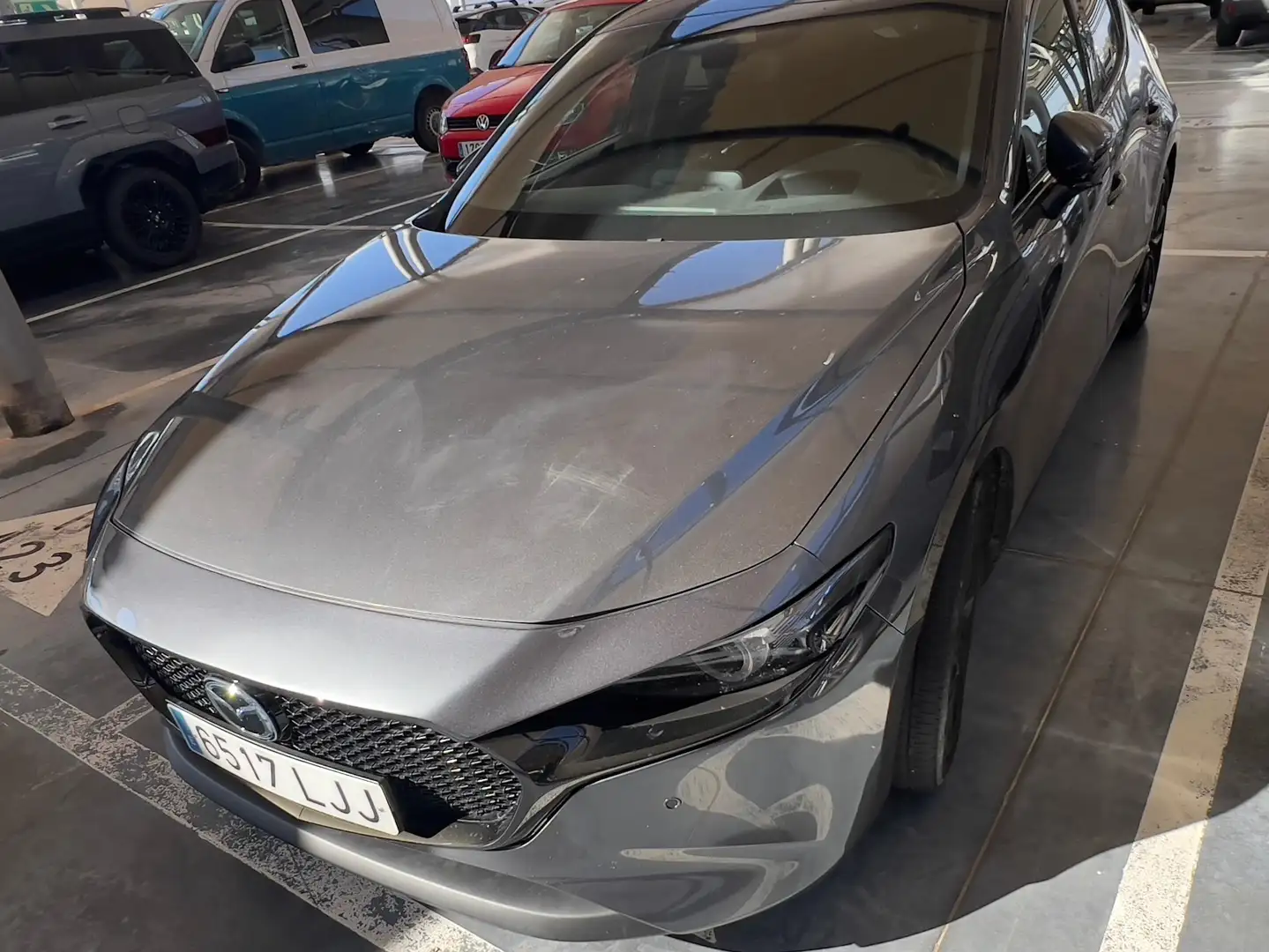 Mazda 3 Mazda3 2.0 e-Skyactiv-X Zenith Aut. 132kW Zenith Šedá - 1