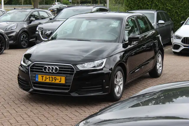 Audi A1 view 6