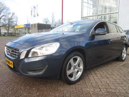 Volvo V60 1.6 T4 Momentum l Automaat l Navi