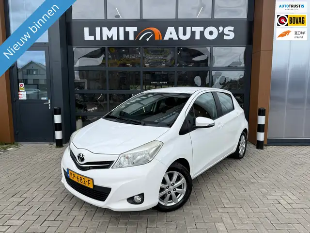 Toyota Yaris 1.0 VVT-i Comfort/Airco/Elek.Ramen/Trekhaak/Lmv/Na
