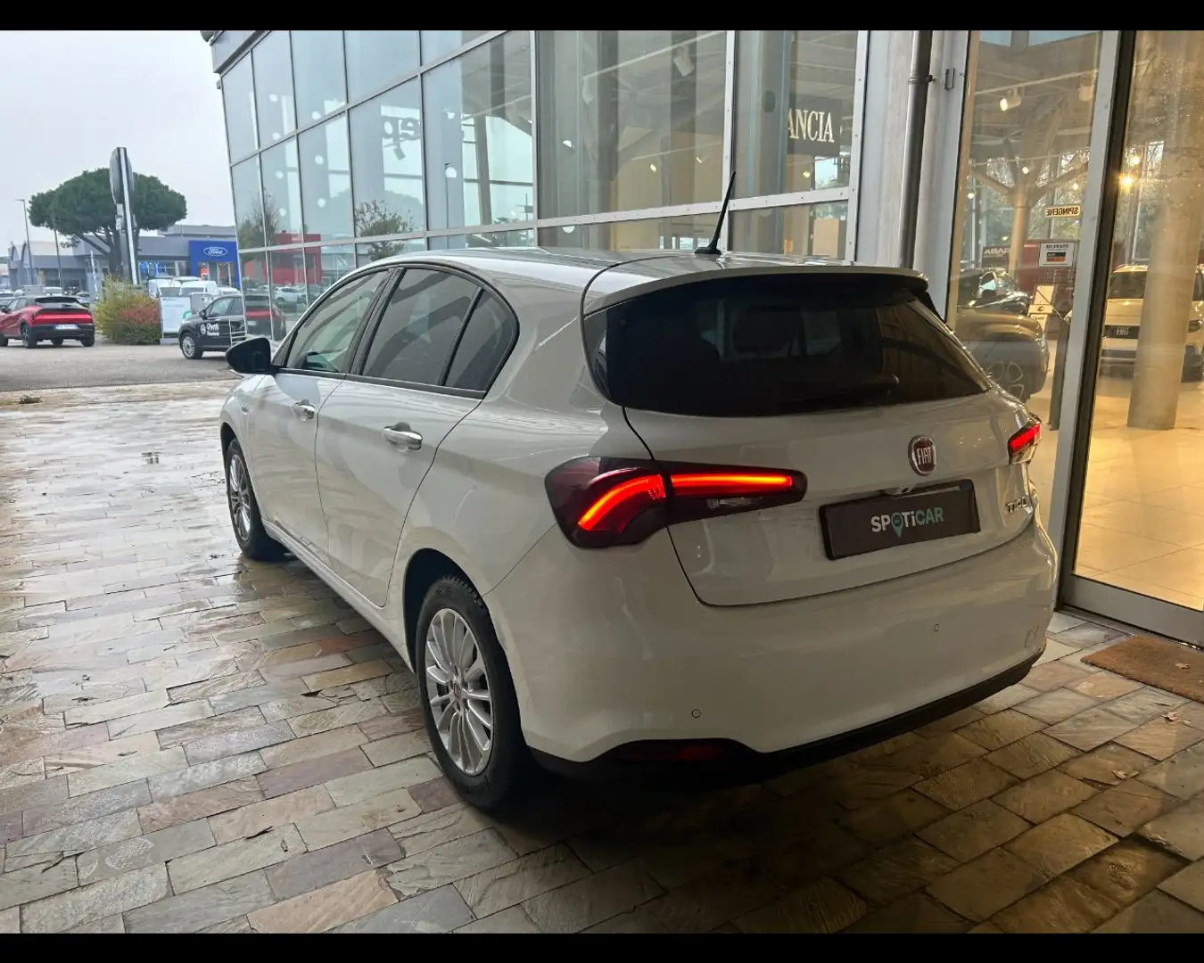 Fiat Tipo 1.3 Mjt S&S 5 porte Life Wit - 2