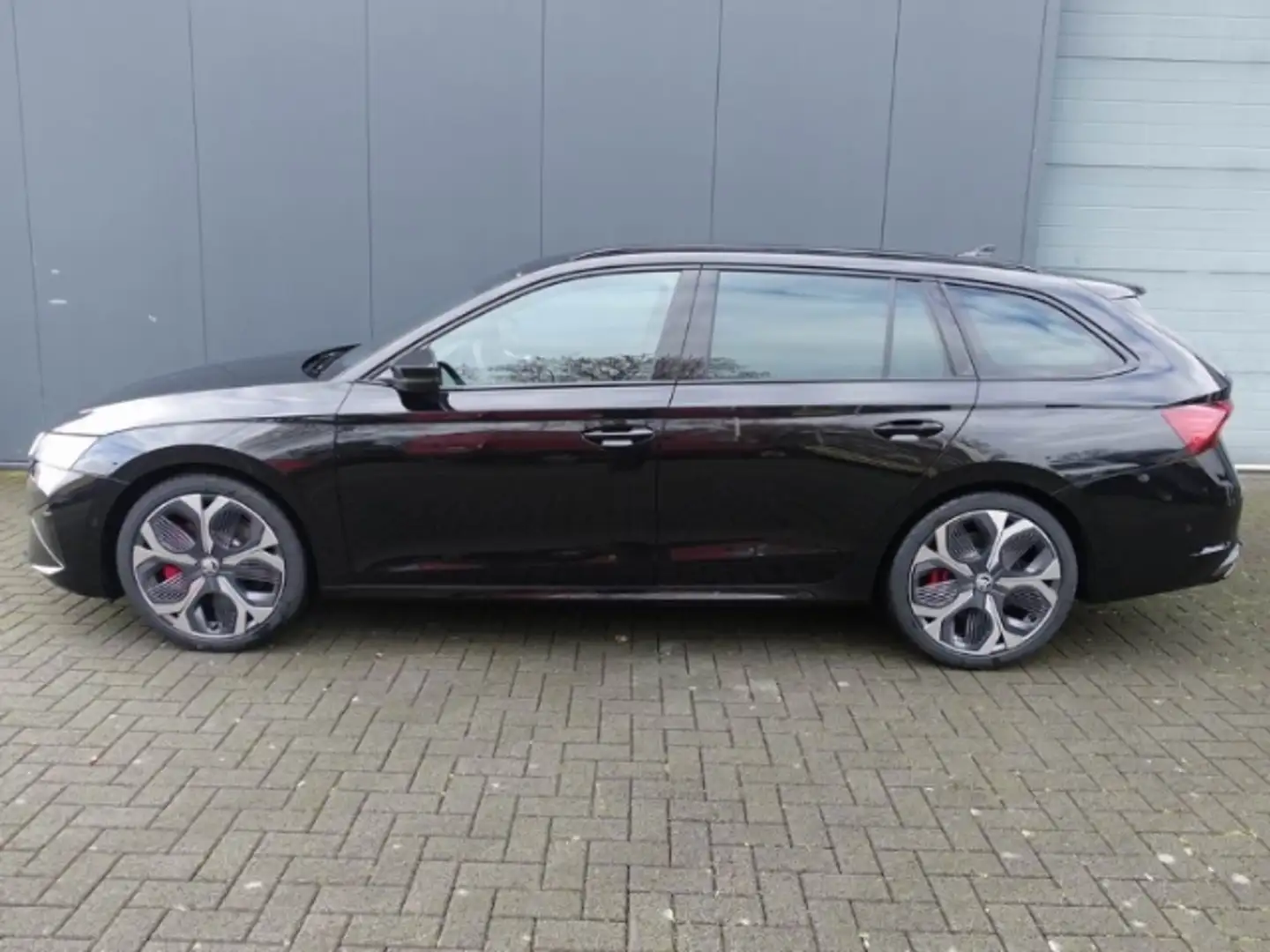 Skoda Octavia Combi RS 2.0 TSI DSG PANO+19ZOLL+CANTON Schwarz - 2