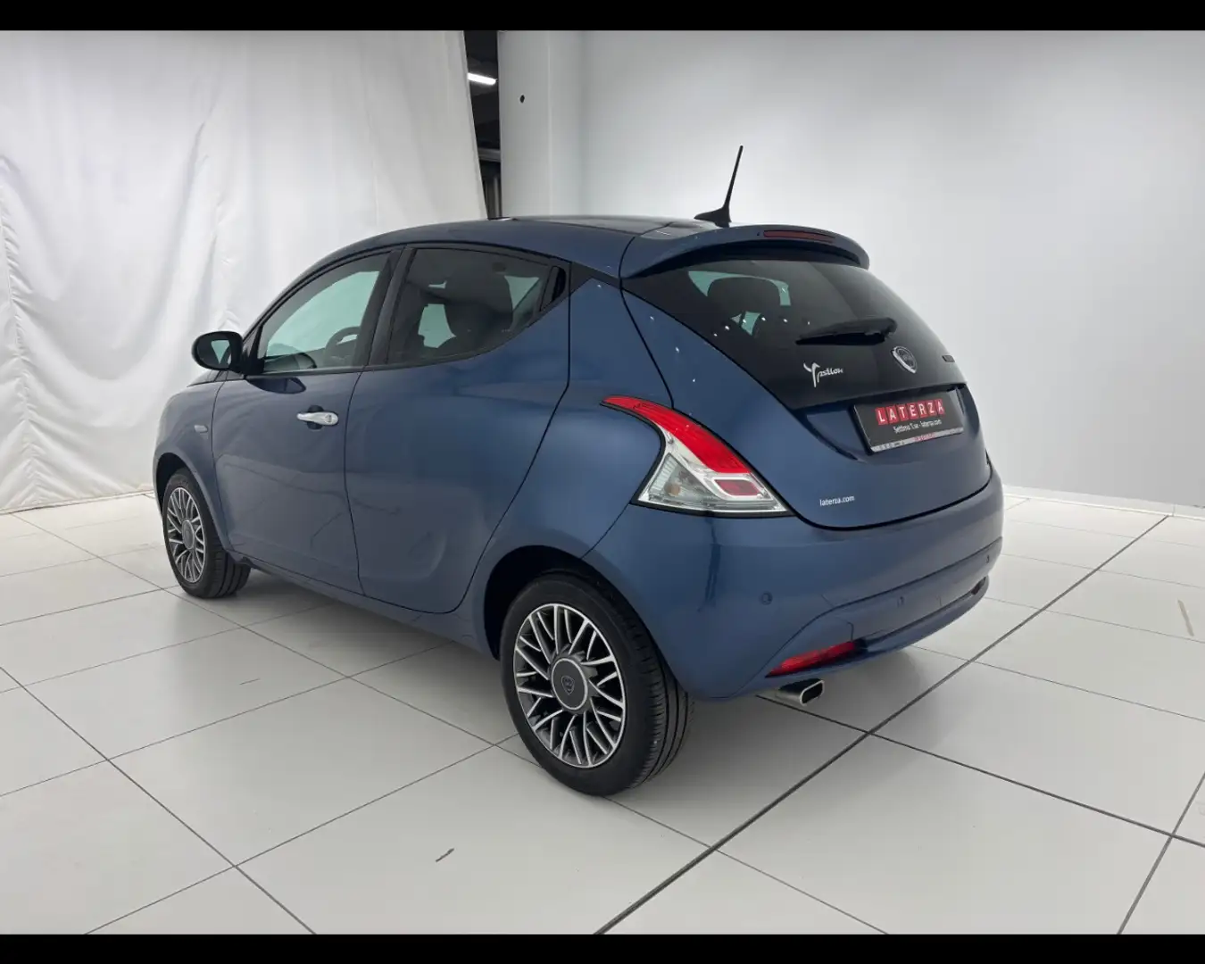 Lancia Ypsilon 1.0 FireFly Hybrid Gold Blu/Azzurro - 2