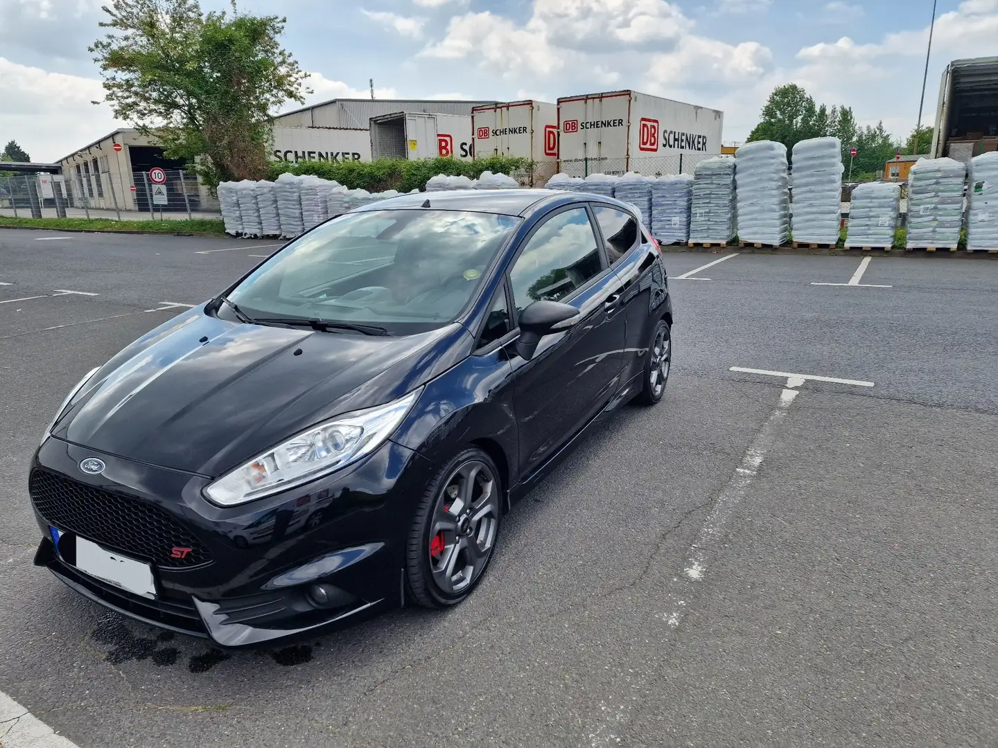 Ford Fiesta 1.6 EcoBoost mit Leder-Sport-Paket ST Schwarz - 1