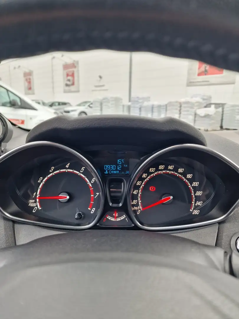 Ford Fiesta 1.6 EcoBoost mit Leder-Sport-Paket ST Schwarz - 2