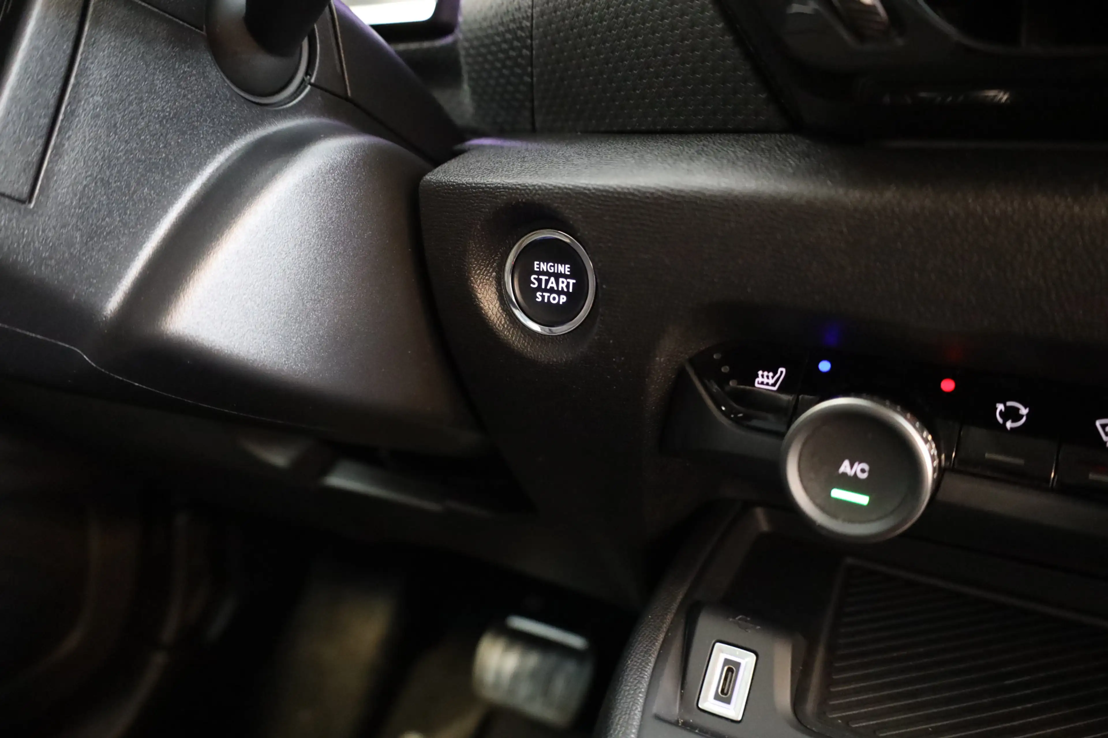 Citroen E-C4 Electric Shine 50 kWh Leer | Stoelverwarming | Camera etc — photo 20