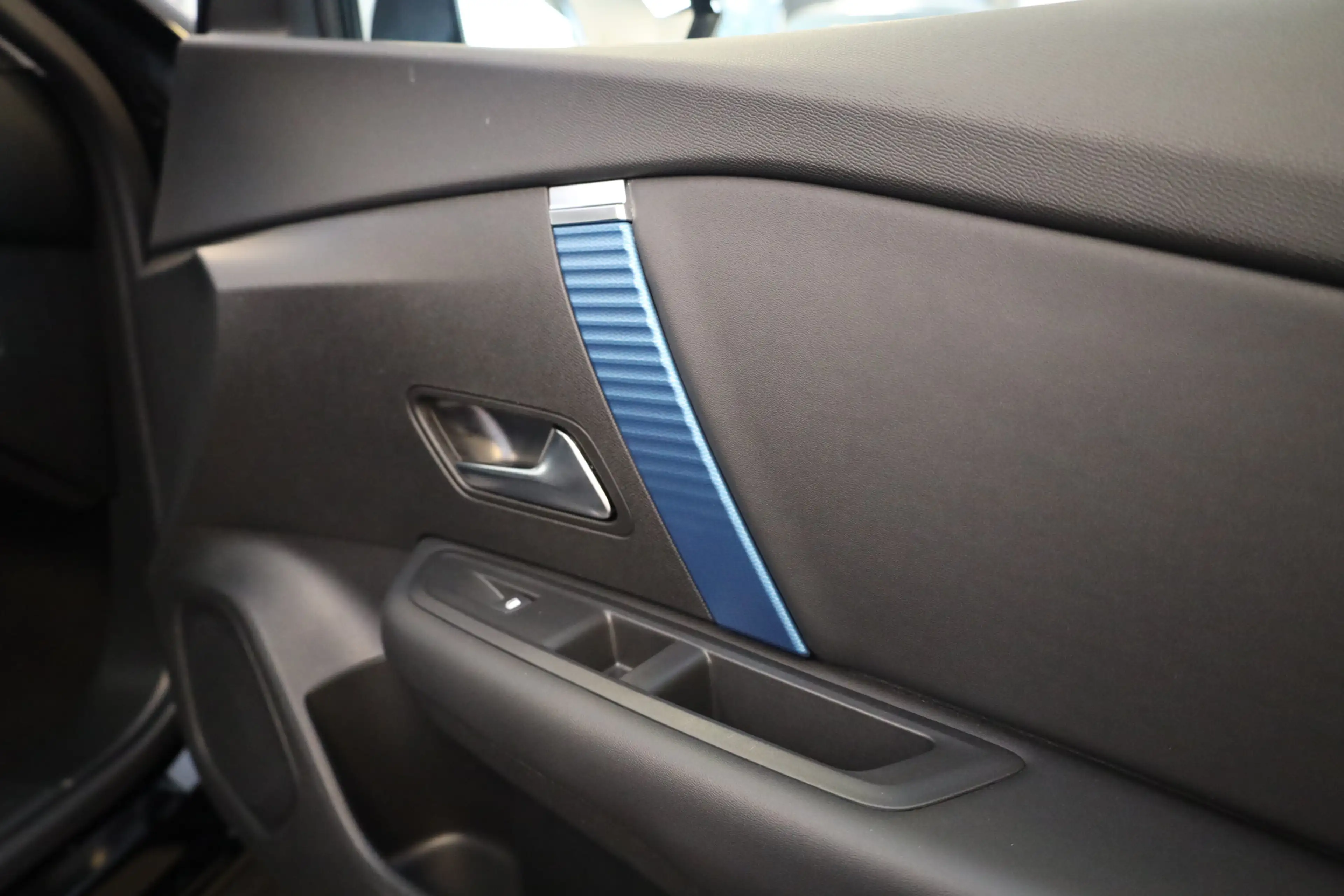 Citroen E-C4 Electric Shine 50 kWh Leer | Stoelverwarming | Camera etc — photo 21