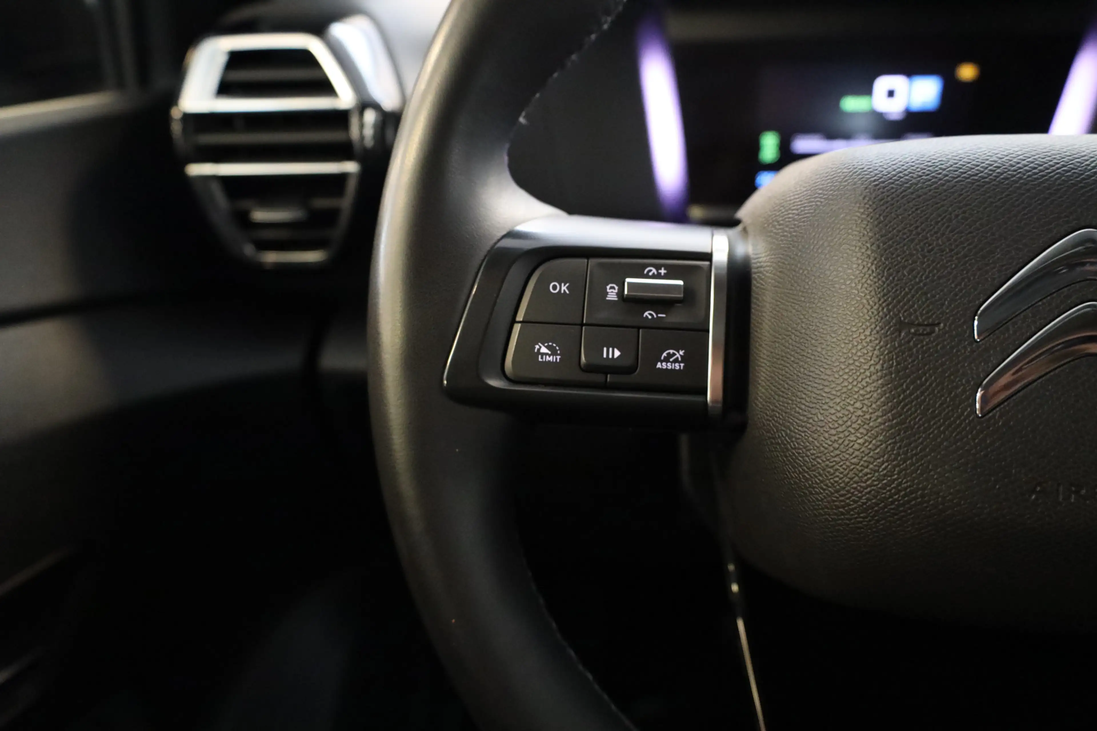 Citroen E-C4 Electric Shine 50 kWh Leer | Stoelverwarming | Camera etc — photo 38