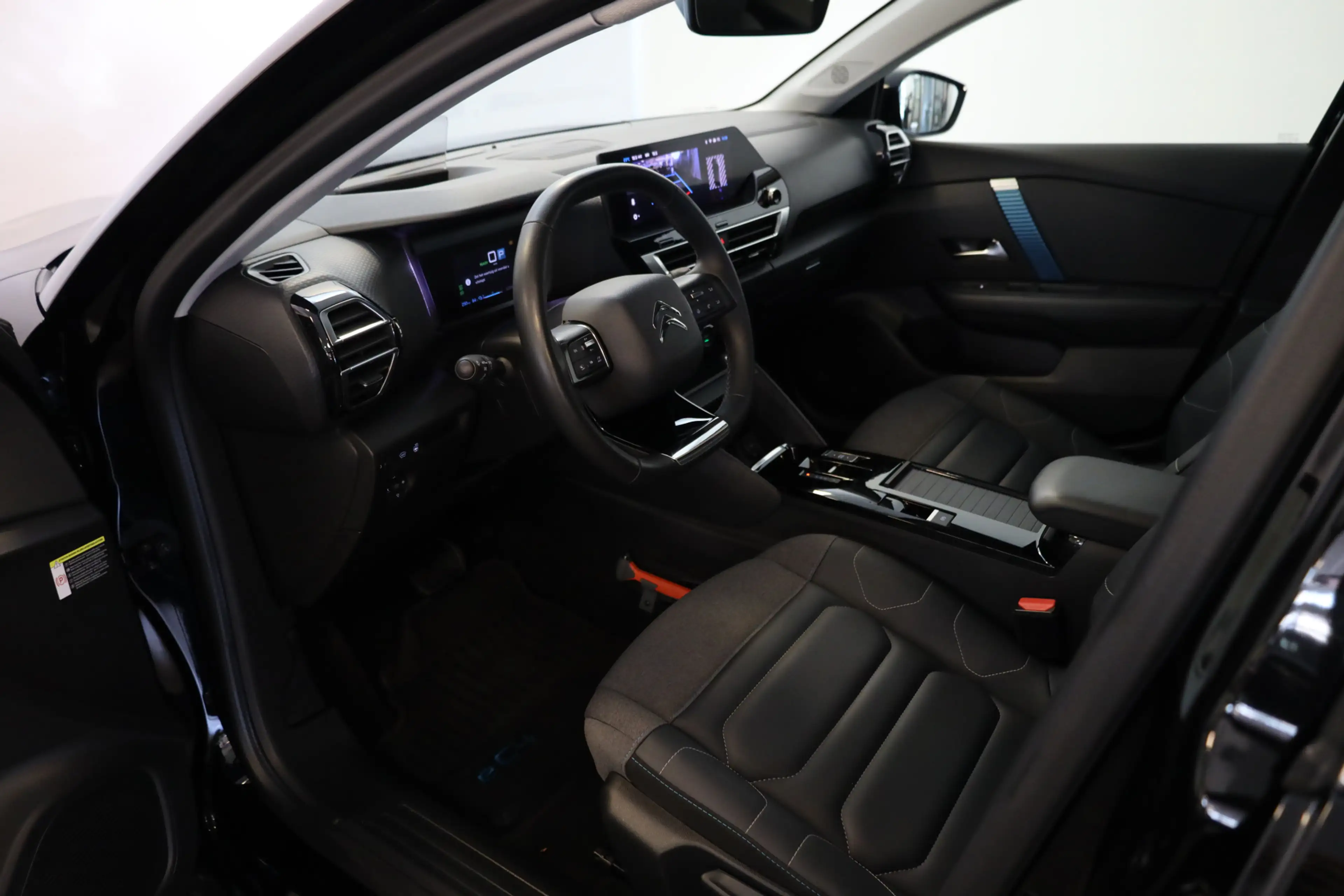 Citroen E-C4 Electric Shine 50 kWh Leer | Stoelverwarming | Camera etc — photo 32