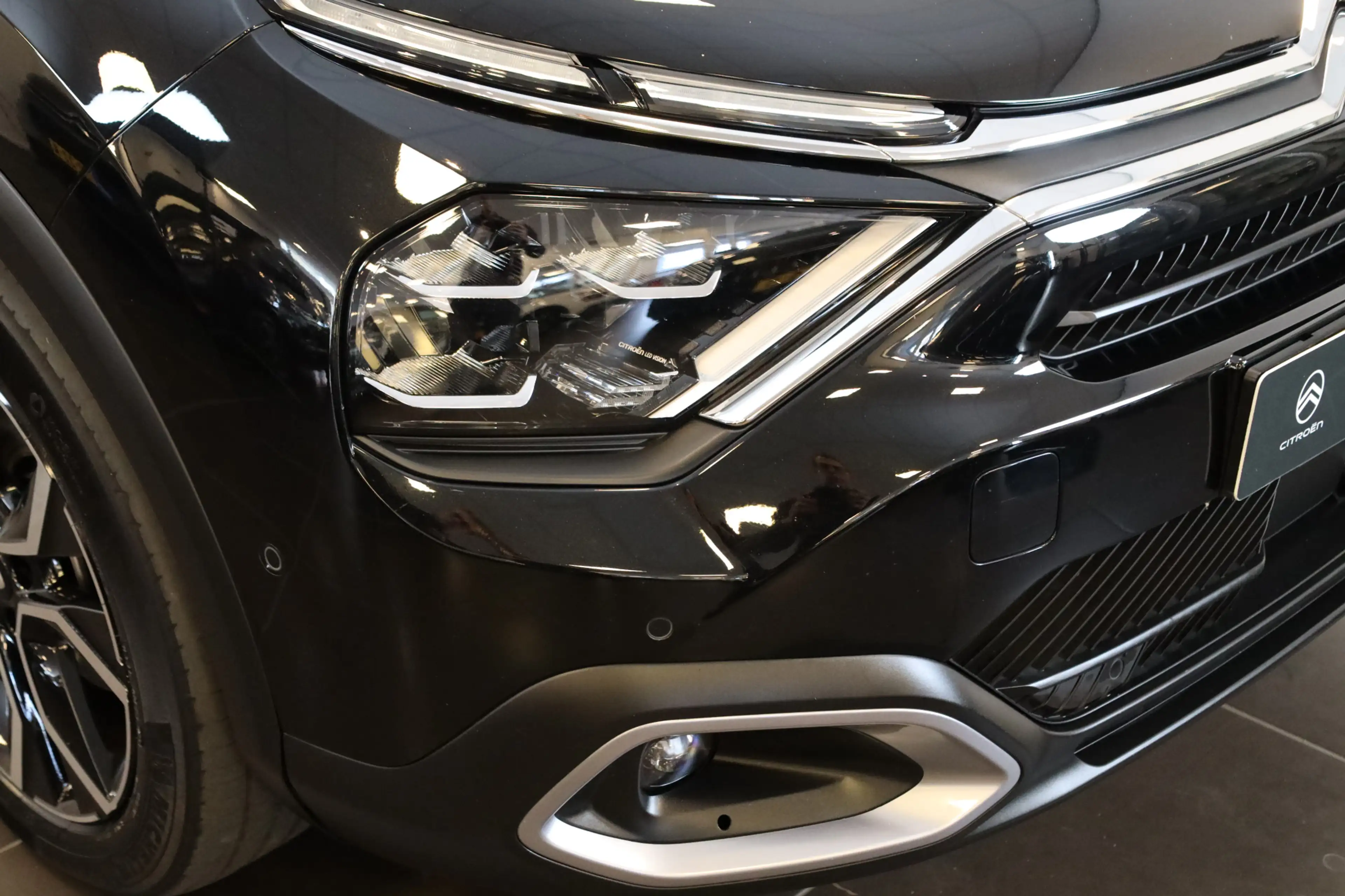 Citroen E-C4 Electric Shine 50 kWh Leer | Stoelverwarming | Camera etc — photo 3
