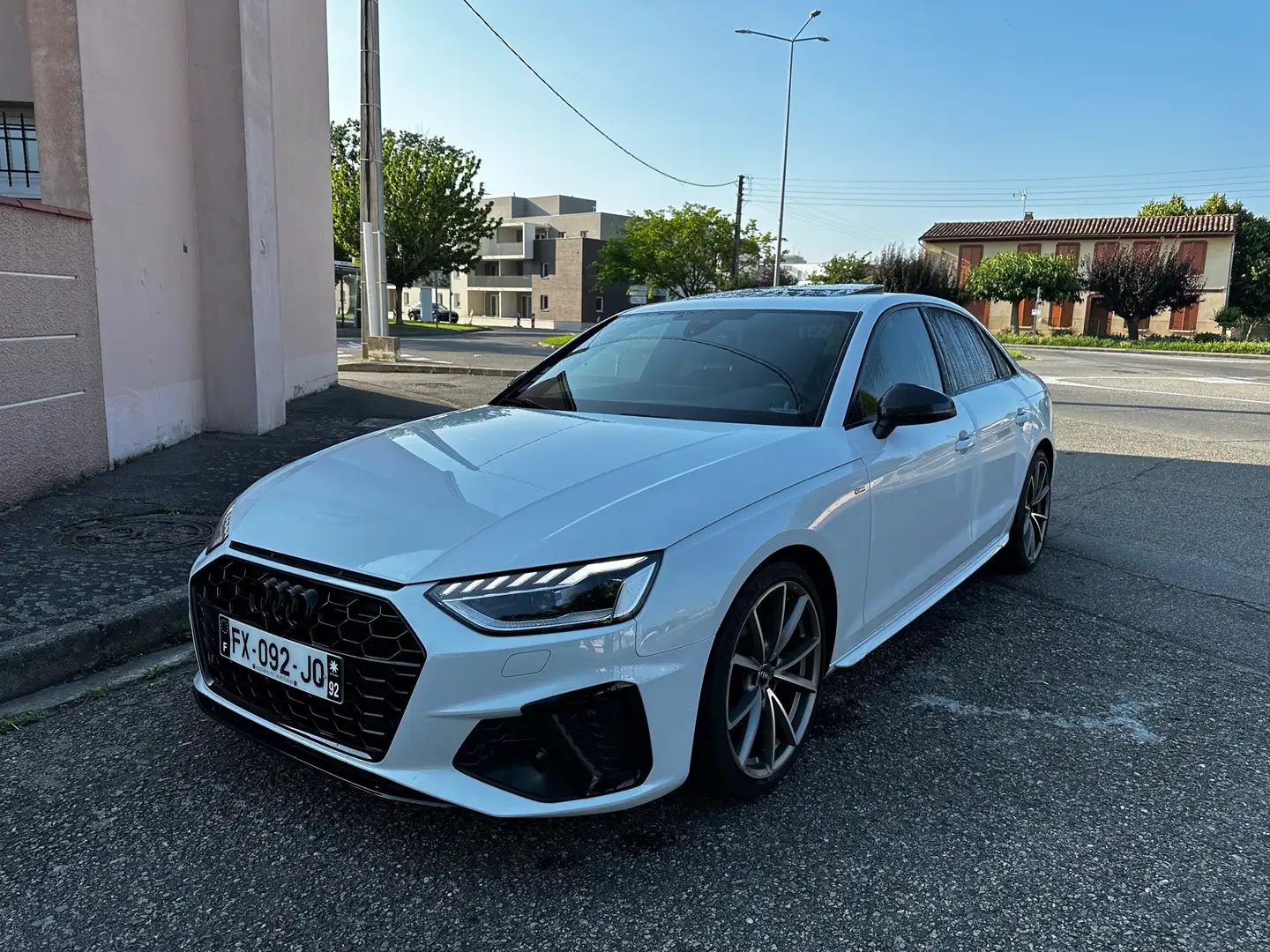 Audi A4 35 TFSI 150 S tronic 7 line Blanc - 1