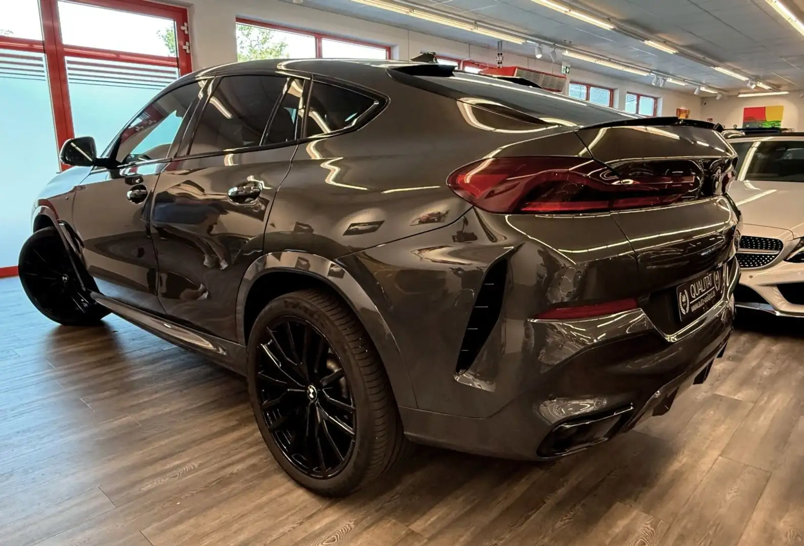 BMW X6 xDrive 40 d M Sportp 22Zoll Laser AHK P Dach Grau - 2