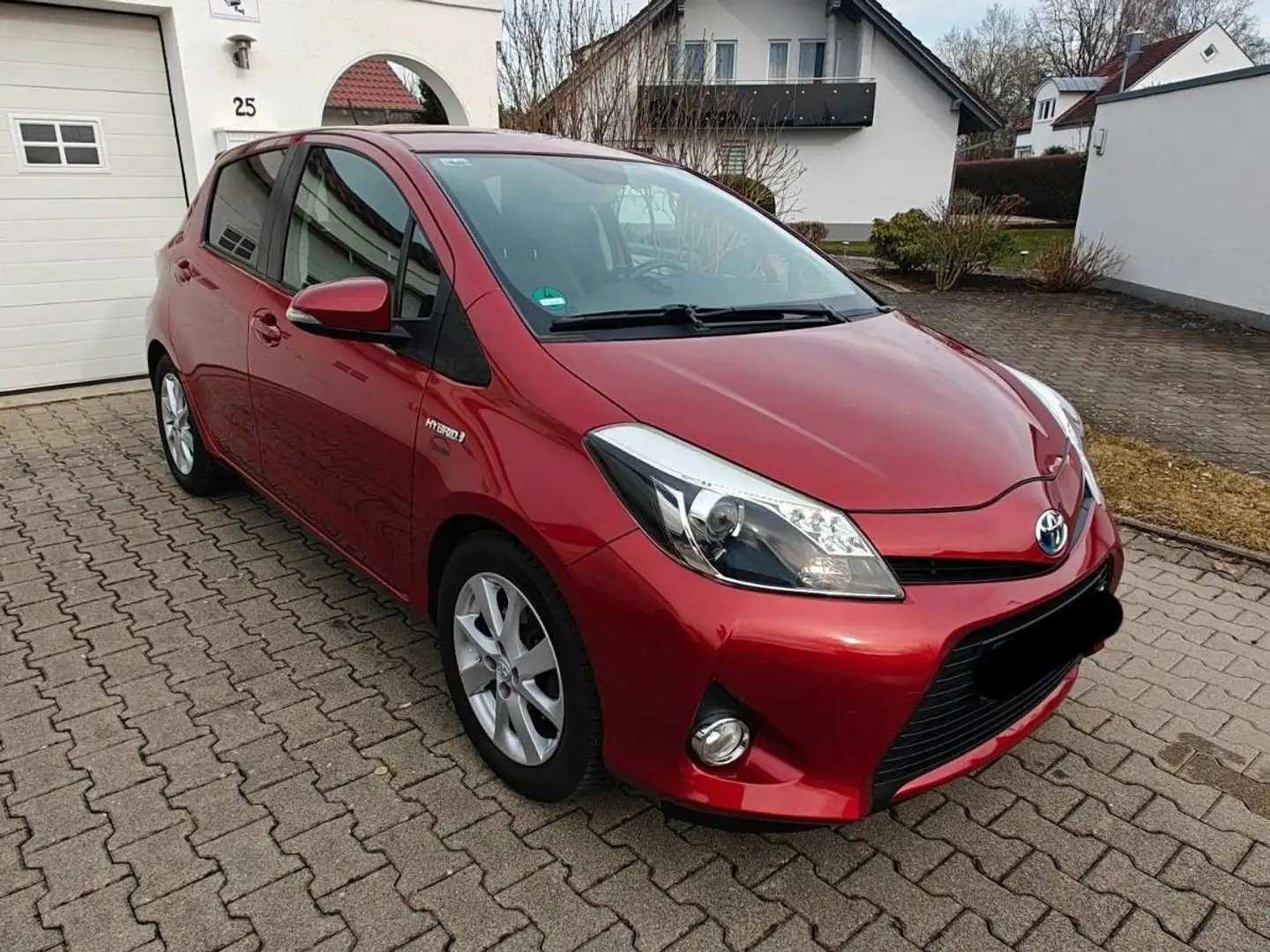 Toyota Yaris Yaris Hybrid 1.5 VVT-i Rot - 1