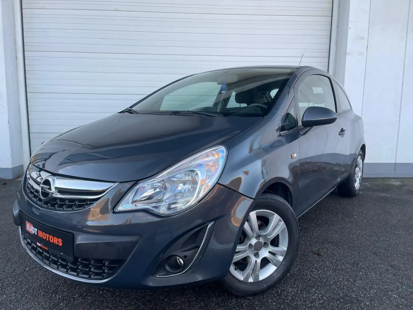 Opel Corsa 1.3 CDI*137.000KM* Grijs - 1