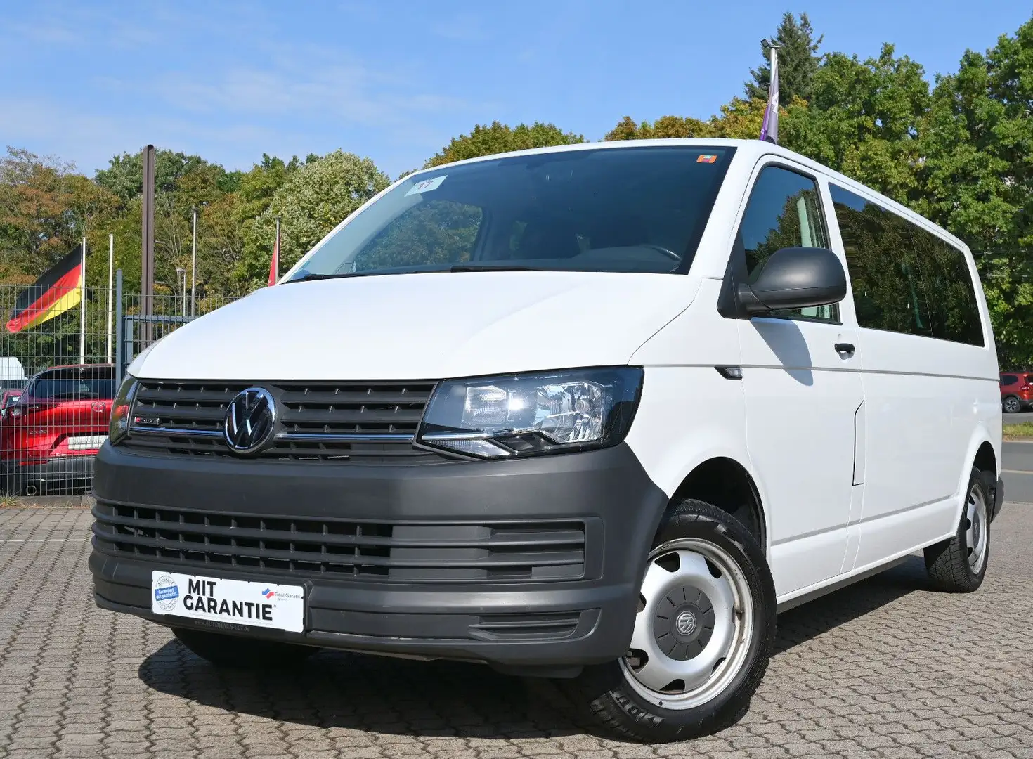 Volkswagen T6 Kombi lang 4Motion Navi AHK 9Si Standhz. PDC Blanc - 1