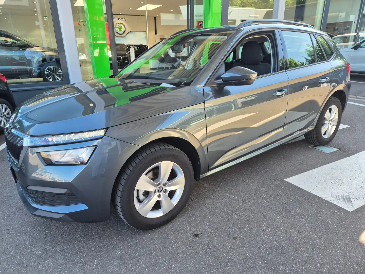 Skoda Kamiq "Ihr Skoda Vertragshändler" Grau - 1