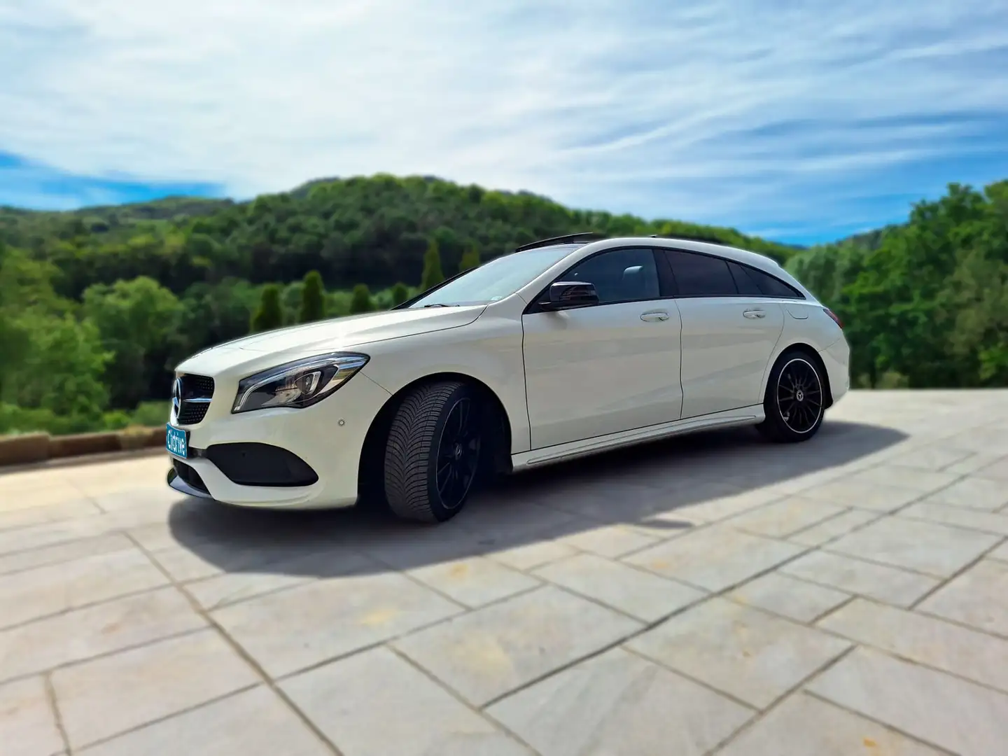 Mercedes-Benz CLA 45 AMG Shooting Brake 4Matic 7G-DCT Білий - 2