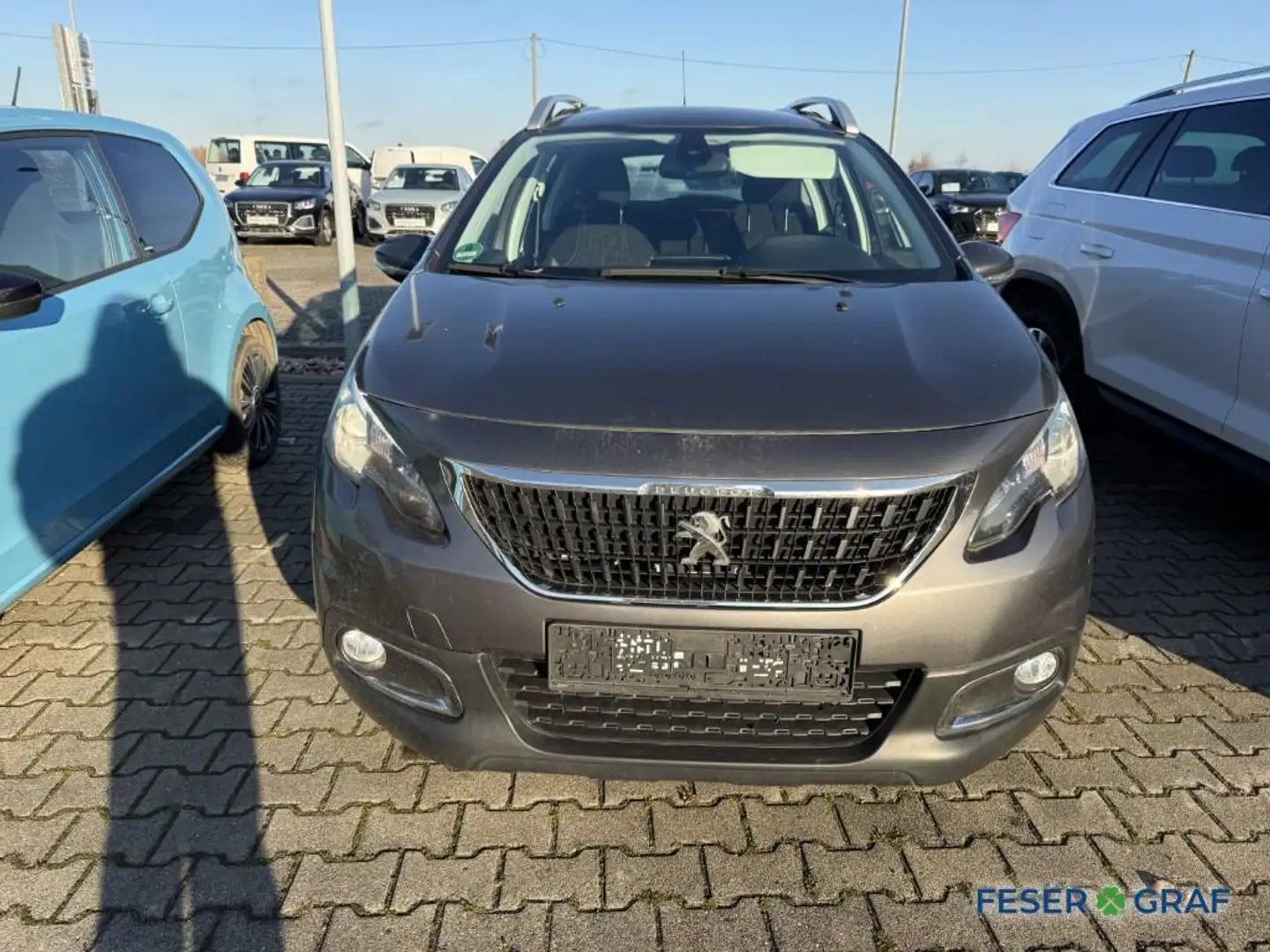 Peugeot 2008 1.2 PureTech 82 Active CityPaket*SichtPaket*SHZ*GR Gris - 2