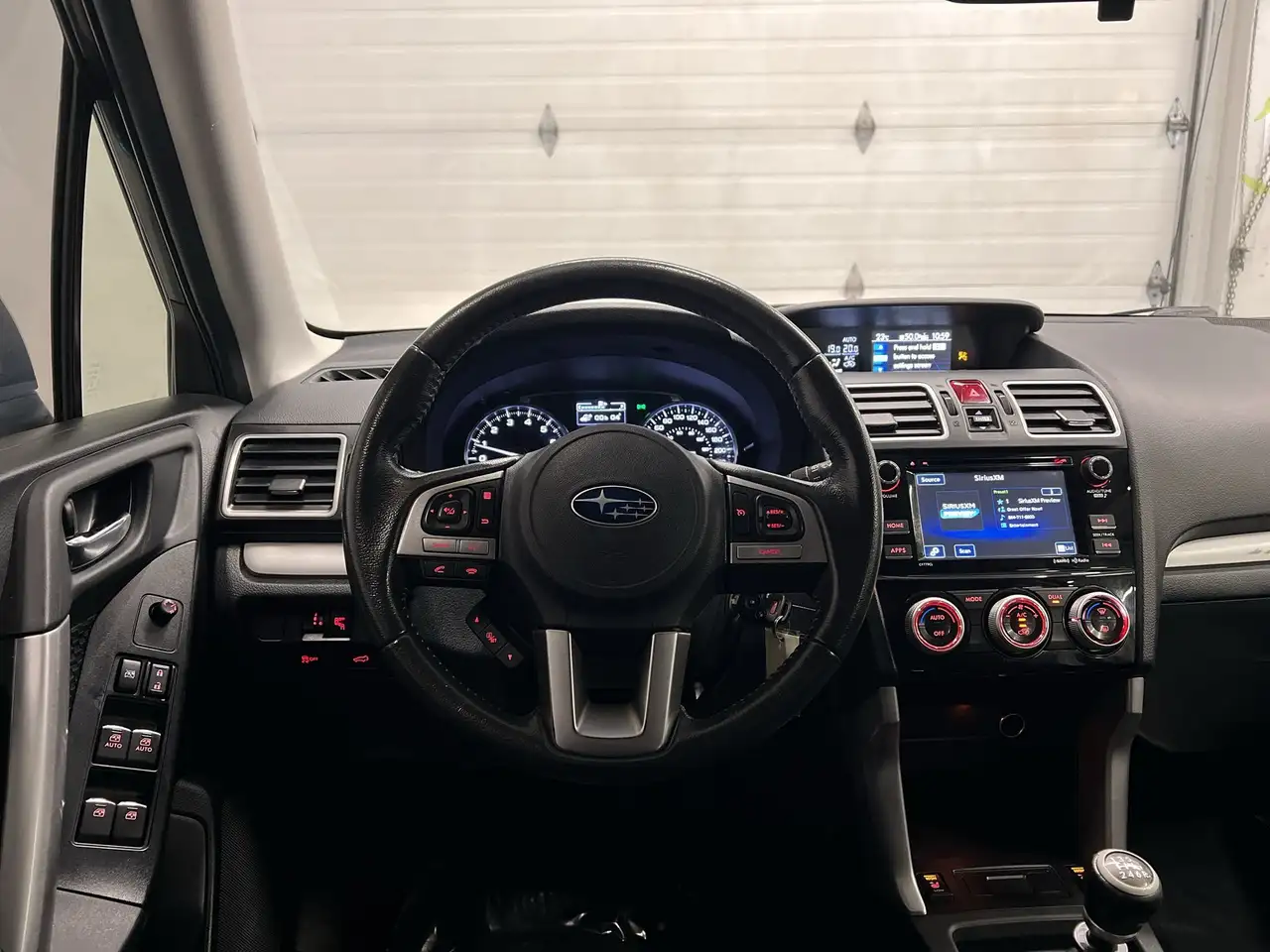 Subaru Forester снимка Subaru Forester