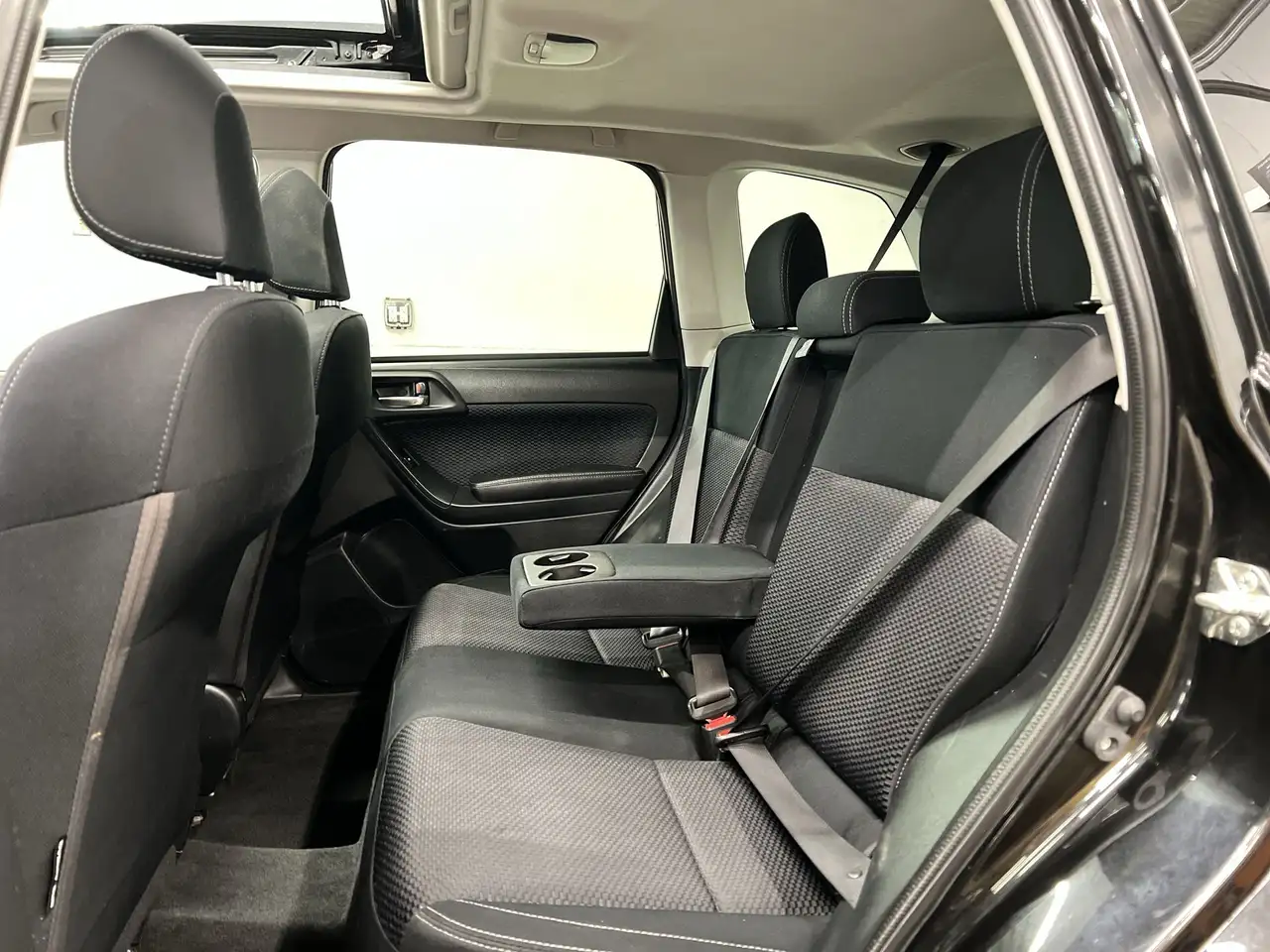 Subaru Forester снимка Subaru Forester