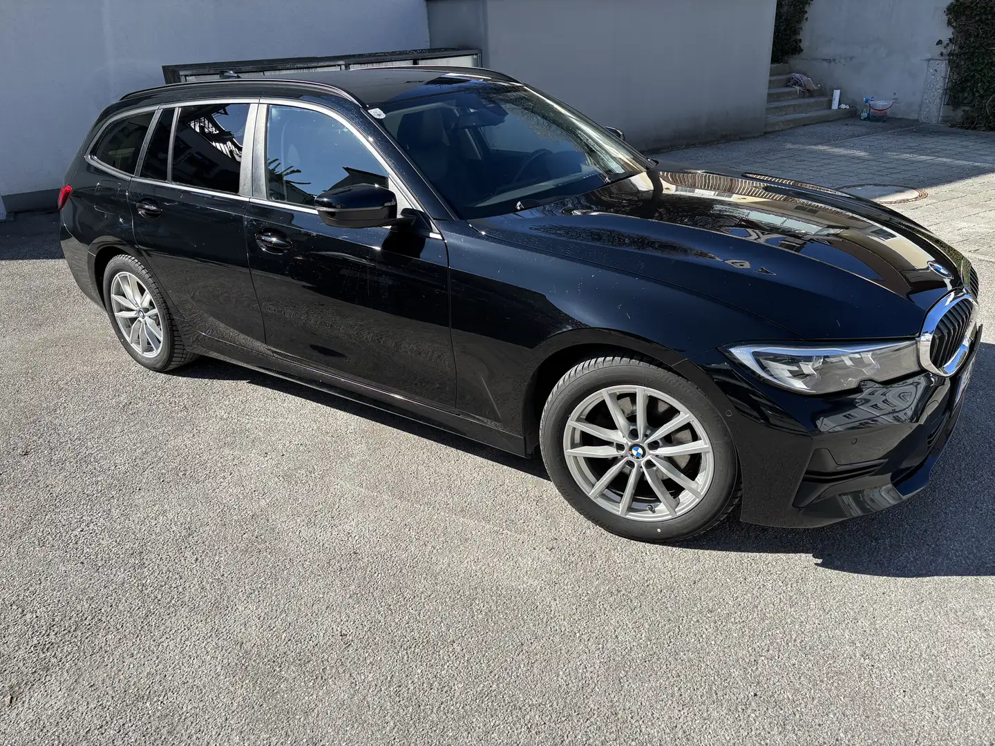 BMW 320 xDrive Touring 48V Mild Hybrid Advantage Aut. - 2