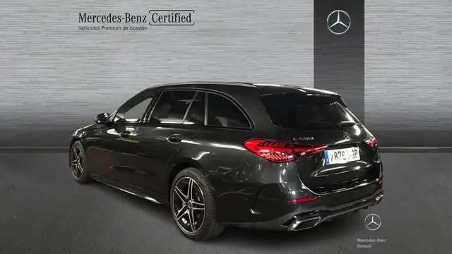 Mercedes-Benz C-Class view 4