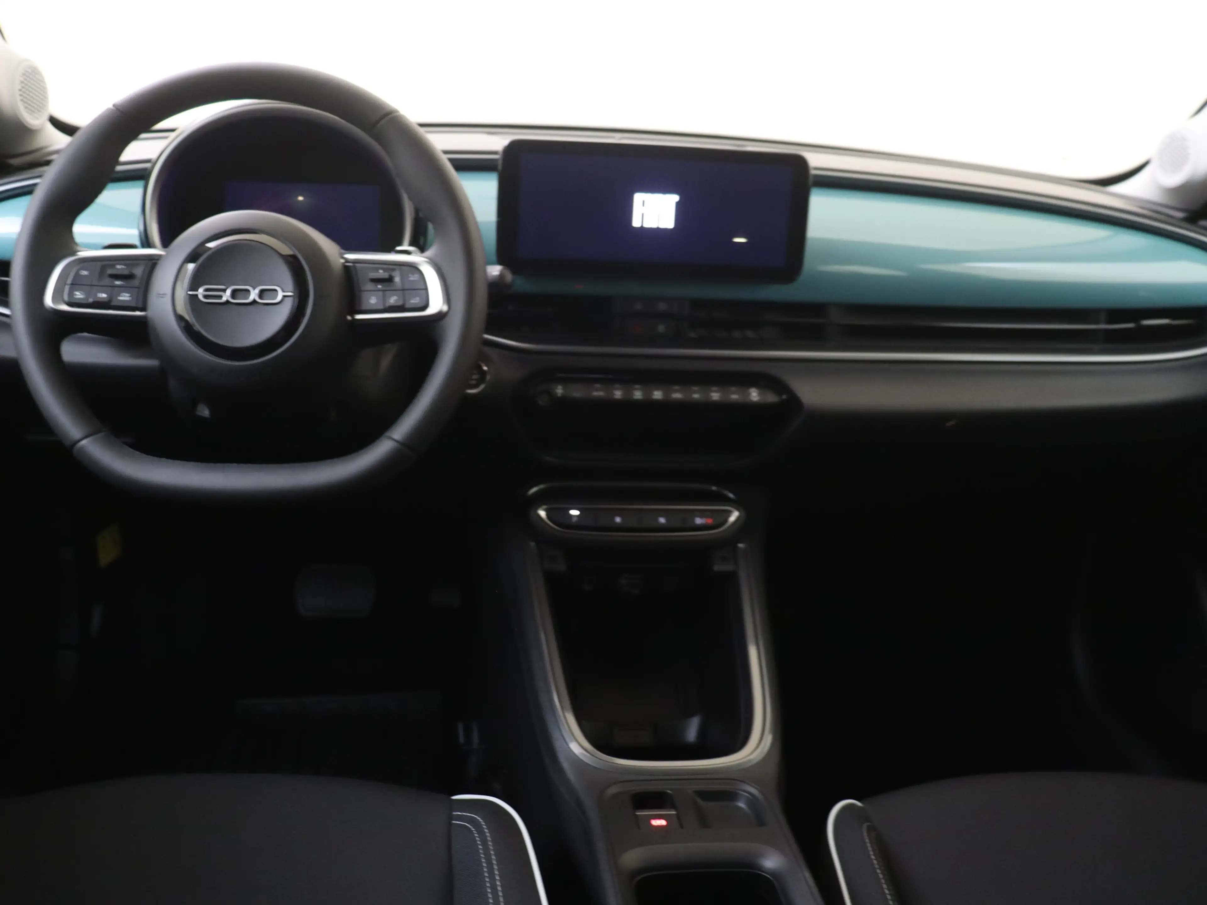 Fiat 600 1.2 Hybrid Urban YP — photo 5