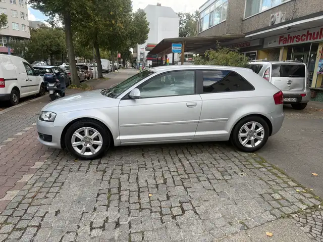 Audi A3 view 4