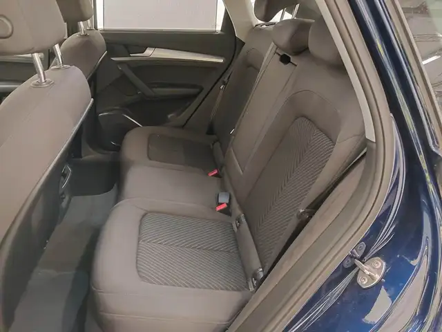 Audi Q5 view 13